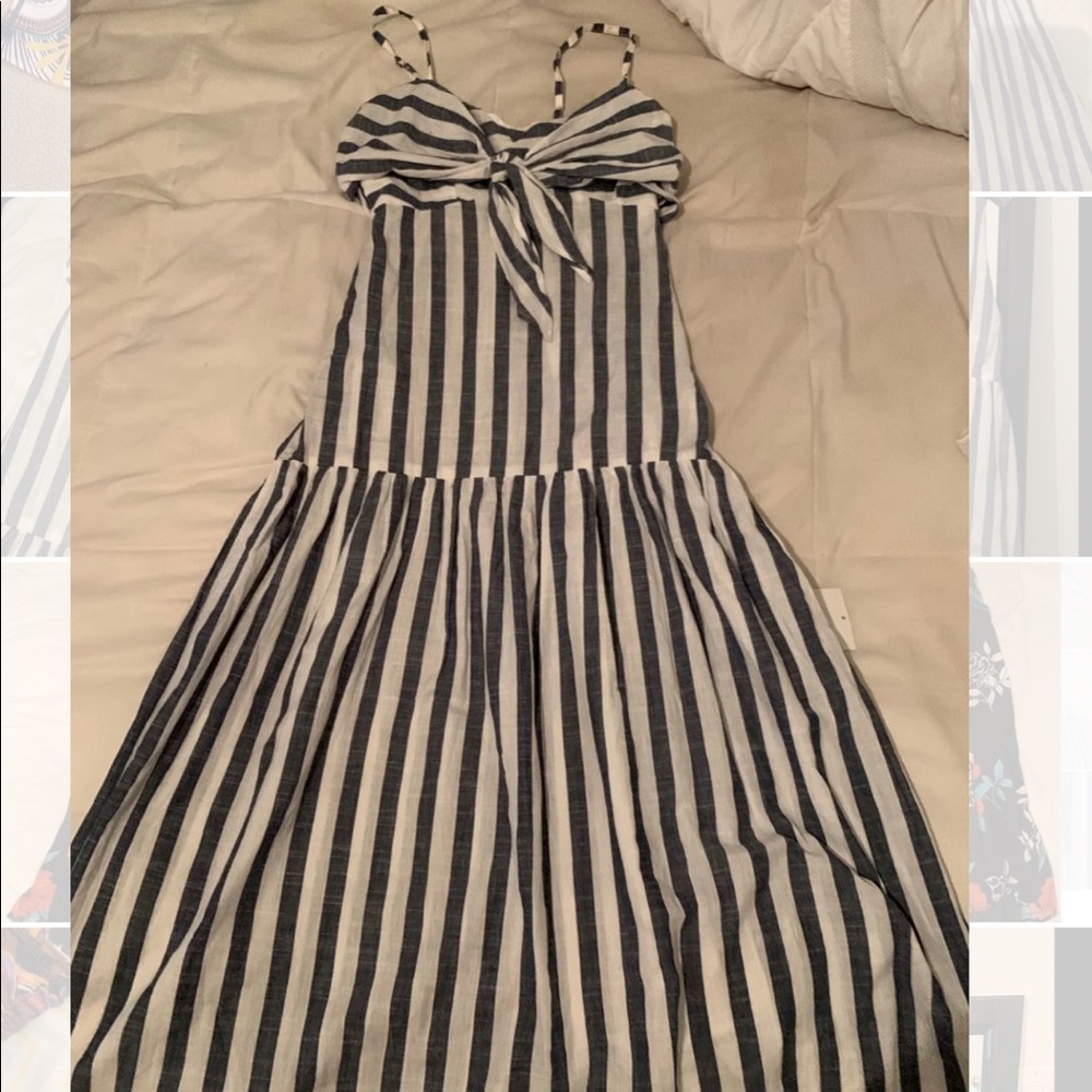maxi dress medium